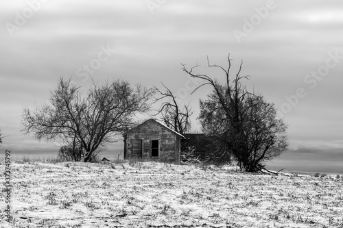 Old House in the Fields, WA © Hanjo Hellmann