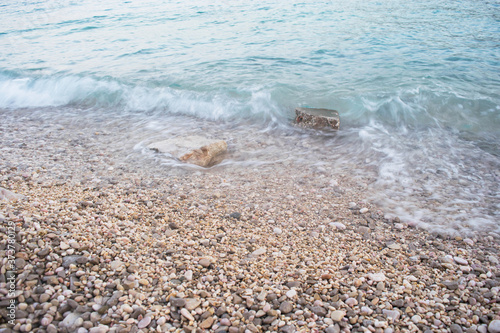 Strand, Kiesstrand, Urlaub, Wellen, Meer 