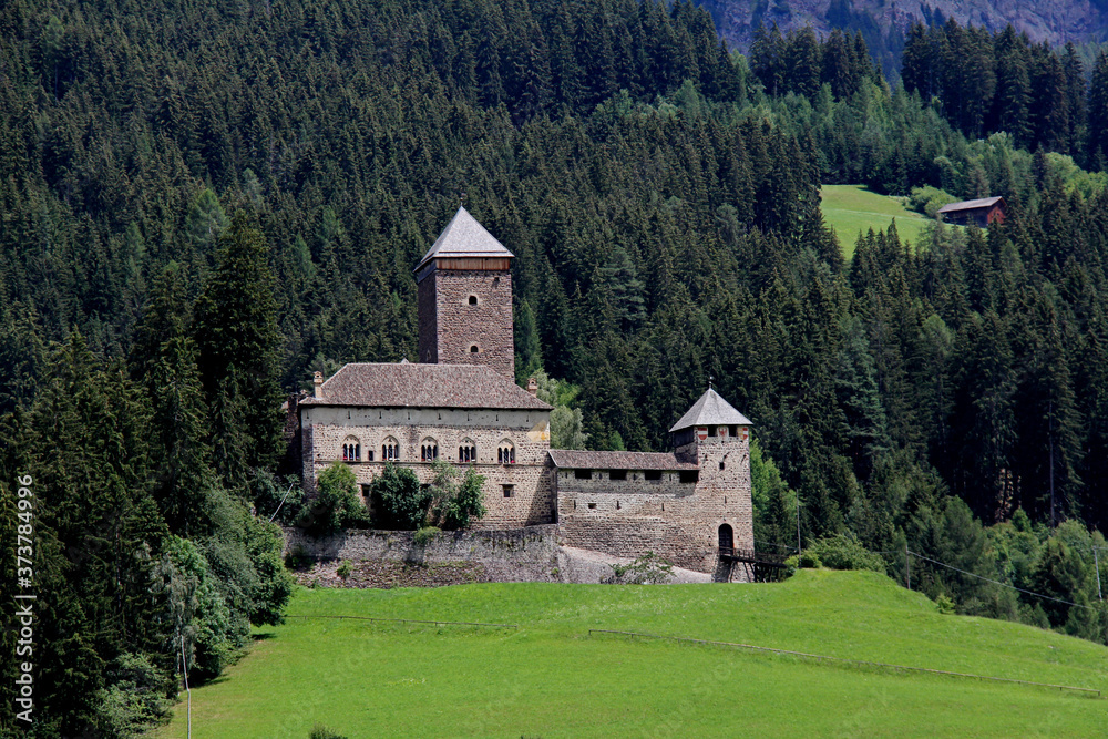 il castello di Sarentino (Bolzano)