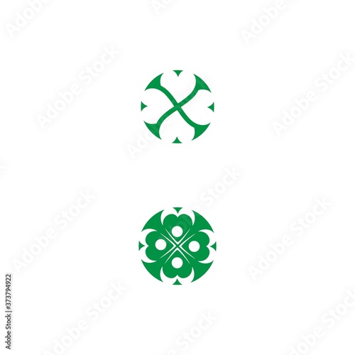 Fototapeta Naklejka Na Ścianę i Meble -  Clover Logo Template vector symbol