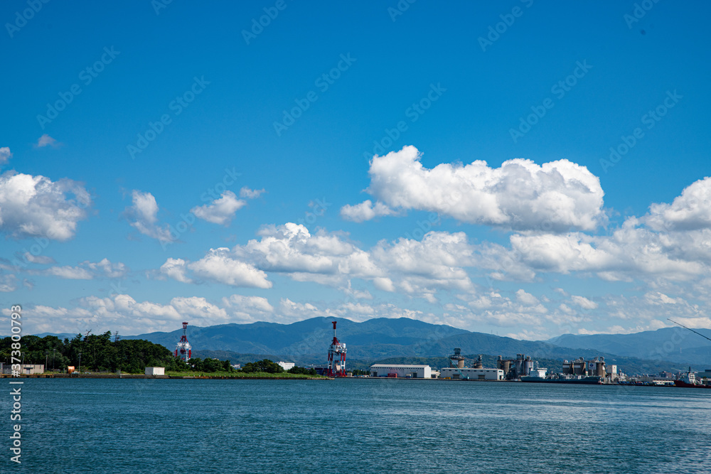 Naklejka premium 港のパpラマ