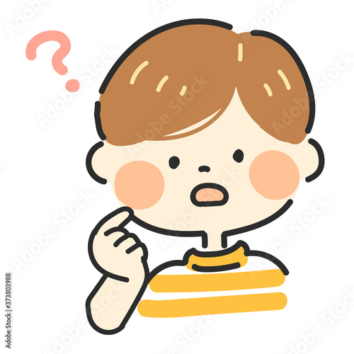 疑問に思う男の子