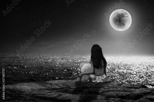 girl in the moonlight
