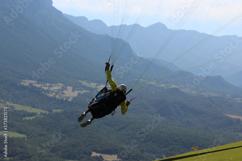 flying paragliding in the alps