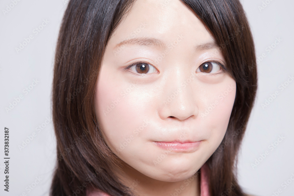 女性の顔 女性の顔