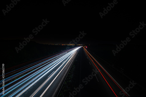 Autobahn bei Nacht