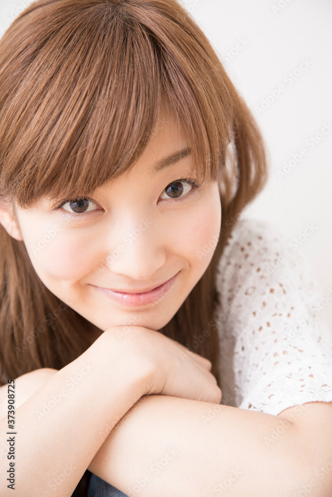 笑顔の女性 笑顔の女性