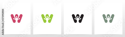 Gecko Feet On Letter Logo Design W