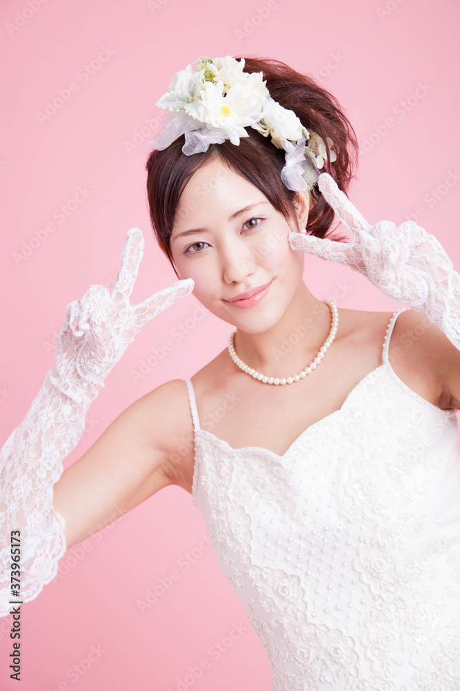 ピースする花嫁 ピースする花嫁