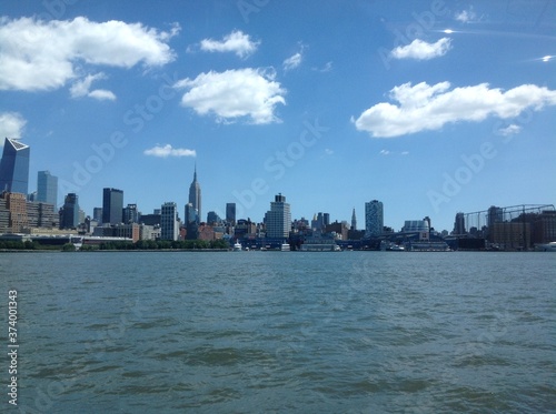 new york city skyline © Eden