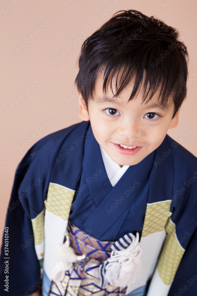 袴姿の笑顔の男児 Stock Photo | Adobe Stock