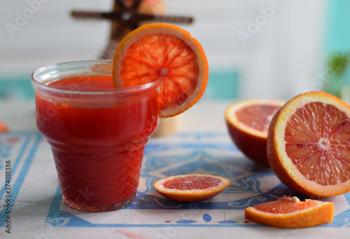 Jugo de naranja roja, tipico en sicilia