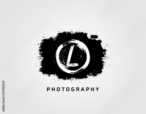 Photography letter L logo design concept template. Rusty Vintage Camera Logo Icon.
