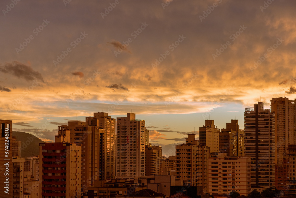 paisagem urbana na hora dourada
