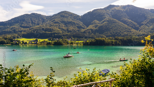 Blick vom Fuschlsee Rundweg auf den türkisblauen Fuschlsee photo