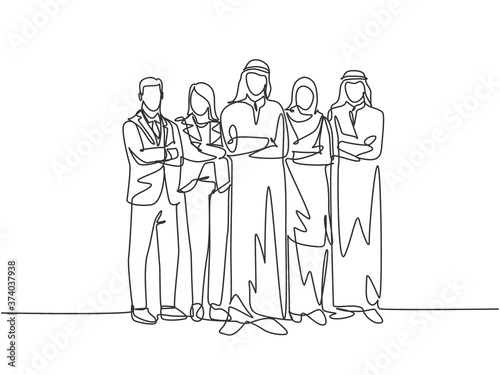 Single continuous line drawing of young male and female muslim staff employees line up together at the office. Arab middle east cloth shmagh, thawb, hijab. One line draw design vector illustration