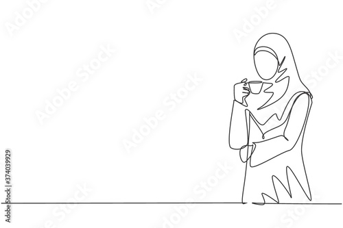 One continuous line drawing of young muslimah businesswoman thinking business ideas while holding a cup of coffee. Saudi Arabian female with vel and hijab. One line drawing illustration