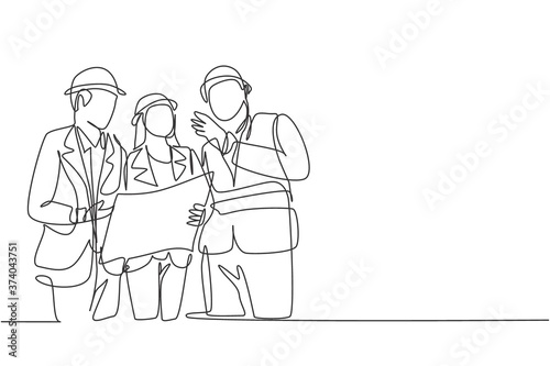 Single continuous line drawing of young architect discussing construction design with foreman manager. Building architecture business concept. One line draw design vector graphic illustration
