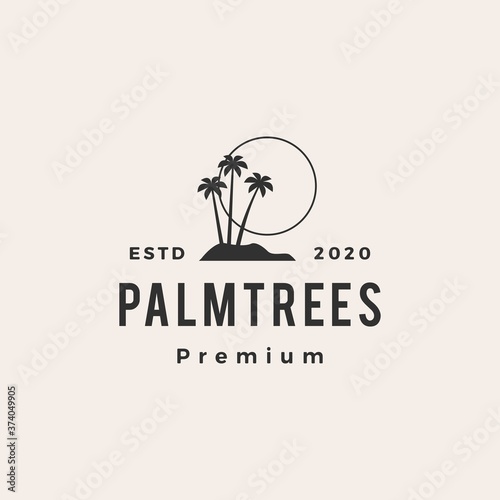 palm tree hipster vintage logo vector icon illustration