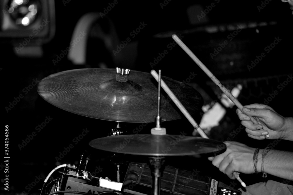 Obraz premium musician playing drums