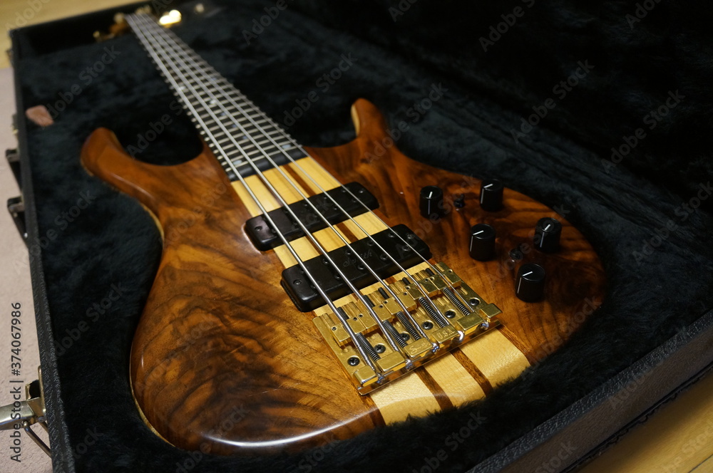 Fototapeta premium 베이스기타