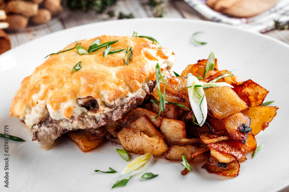 Grilled cheese cutlet with roasted potatoes Grilled cheese cutlet with roasted potatoes