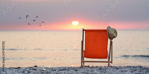 Fototapeta Naklejka Na Ścianę i Meble -  Liegestuhl am Meer