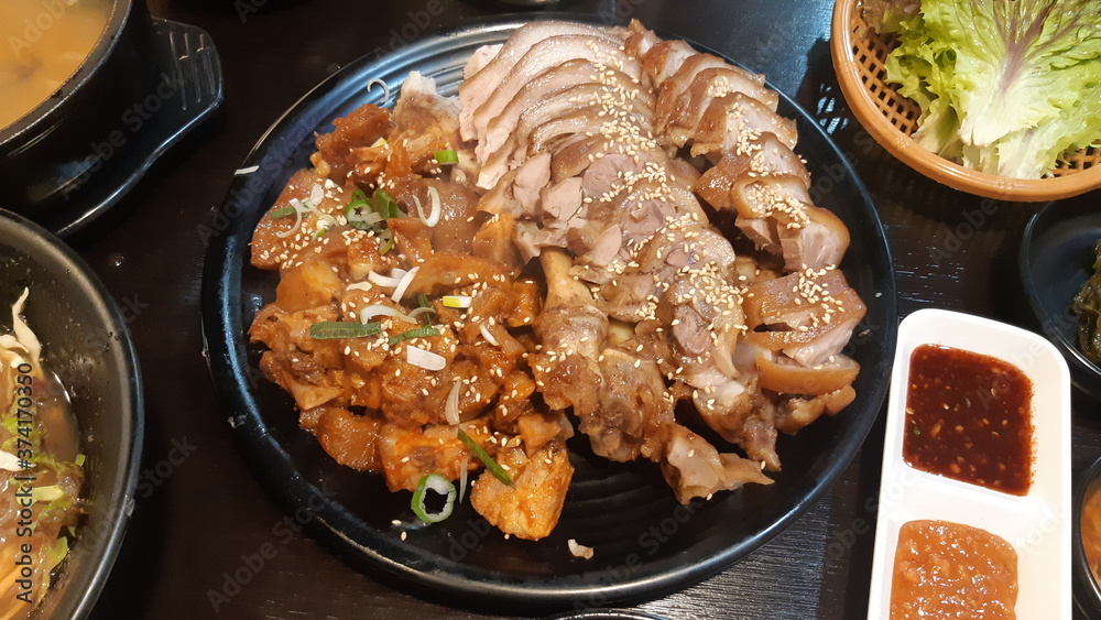 Korean-style Pork Cuisine: Jokbal Korean-style Pork Cuisine: Jokbal