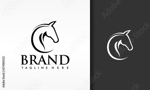 horse simple elegant logo