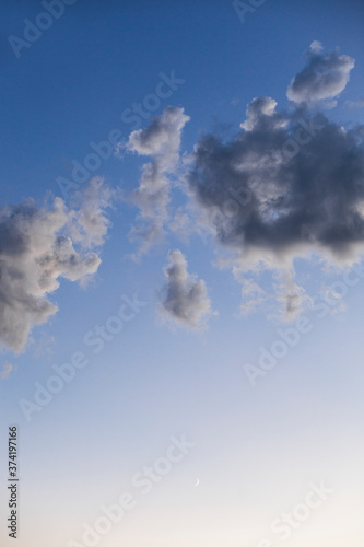 Fototapeta Naklejka Na Ścianę i Meble -  Clouds against blue sky. Wolken vor blauem Himmel.