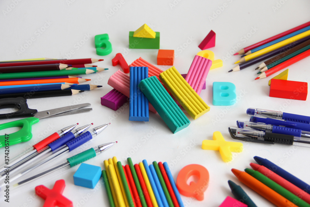Fototapeta premium school supplies on white background