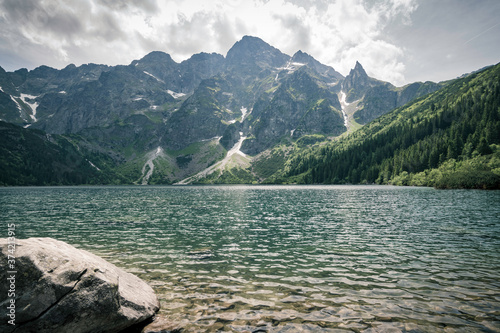 Fototapeta Naklejka Na Ścianę i Meble -  lake in the mountains