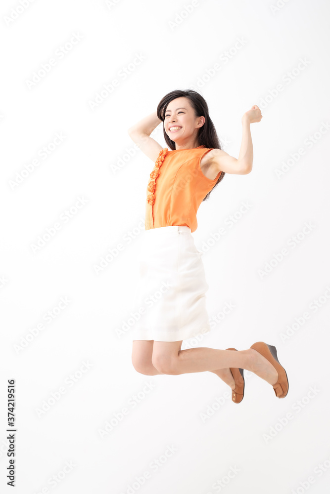 ジャンプ・女性