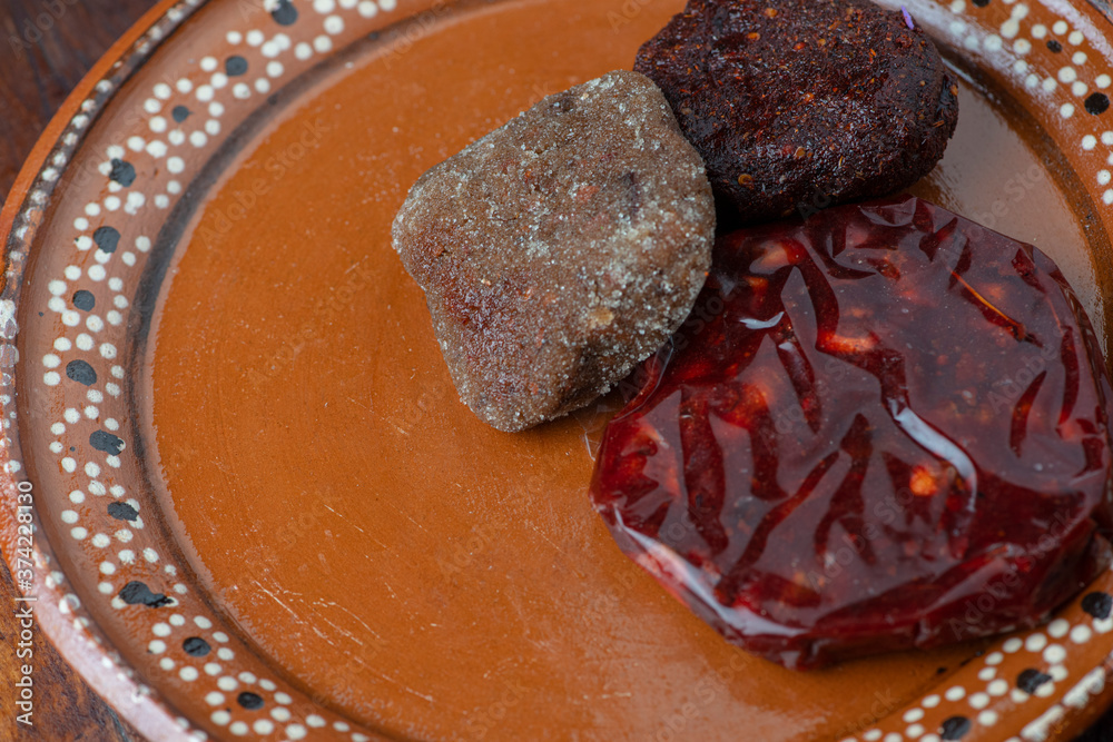 Dulce de tamarindo azucarado y con chile tradicional mexicano tropical