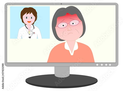 オンラインで女性医師から診察を受ける高齢者。