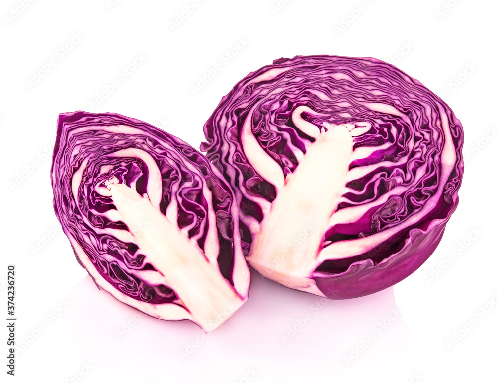 Obraz premium Purple cabbage isolated on white background