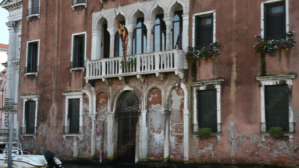 August 2020, Venice-Italy, Walking through the monuments of the ancient city of Venice at the time of the recovery after the closure due to the coronavirus pandemic, between shops that reopen and tour August 2020, Venice-Italy, Walking through the monuments of the ancient city of Venice at the time of the recovery after the closure due to the coronavirus pandemic, between shops that reopen and tour