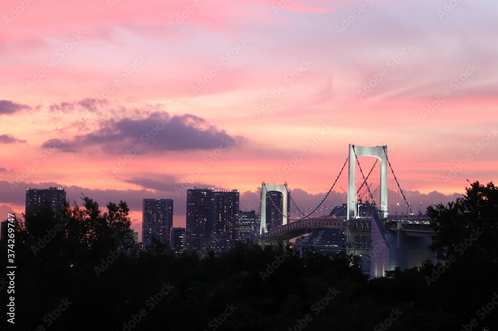 お台場レインボーブリッジの夕景 お台場レインボーブリッジの夕景