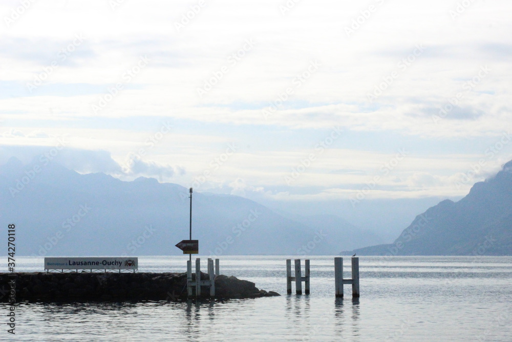 bord du lac léman lausanne suisse