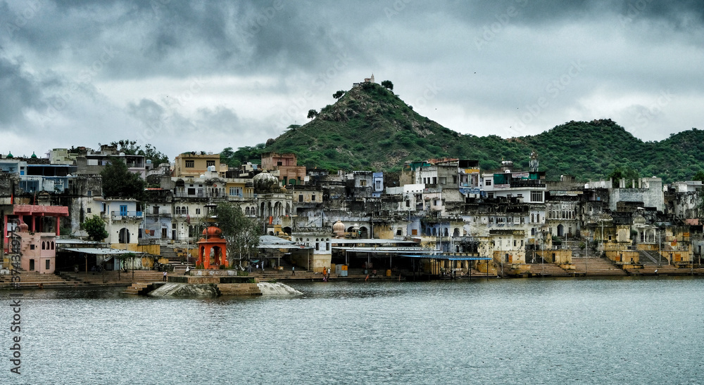 View of Pushkar Lake, Hindu pilgrimage site, in the city of Pushkar in Rajastan, India.