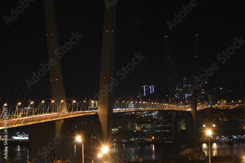 Night view of the Golden Bridge, Vladivostok