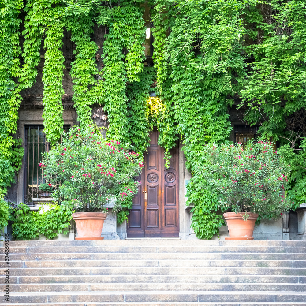 Naklejka premium Green Real Estate