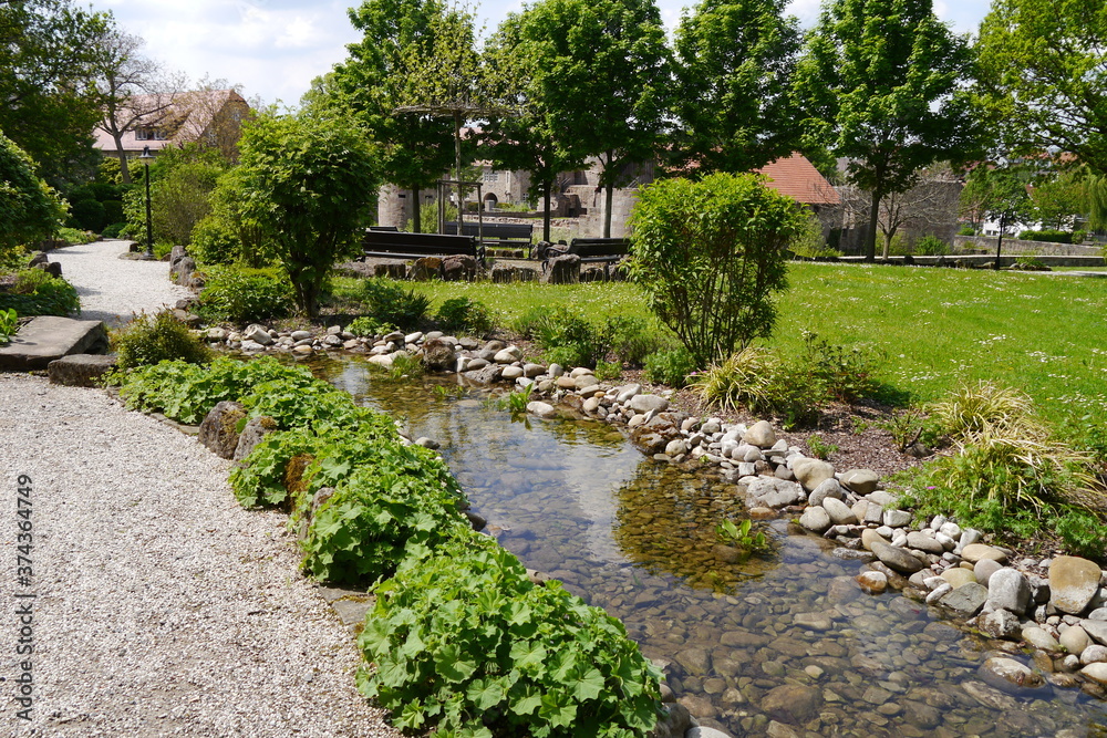 Fototapeta premium Schlossgarten bzw. Park Wasserburg Friedewald in Hessen