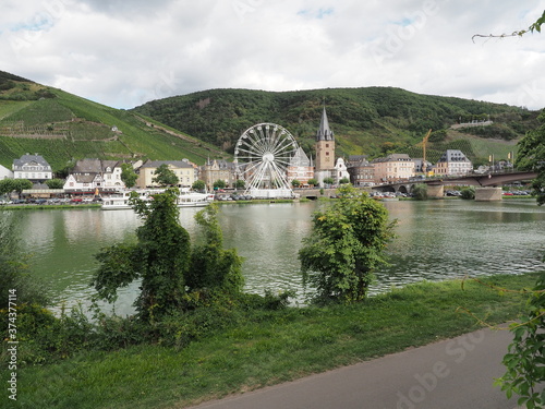 Bernkastel Kues - beliebtes Urlaubsziele an der Mosel photo