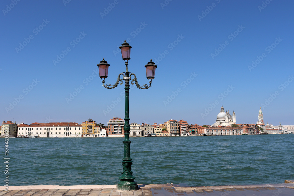 Venedig: Blick auf Dorsoduro mit der Kirche Santa Maria del Rosario