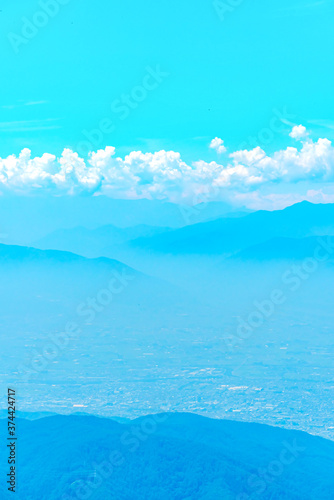 【長野県 美ヶ原】雲上の景色が望める「王ヶ鼻」 © travel