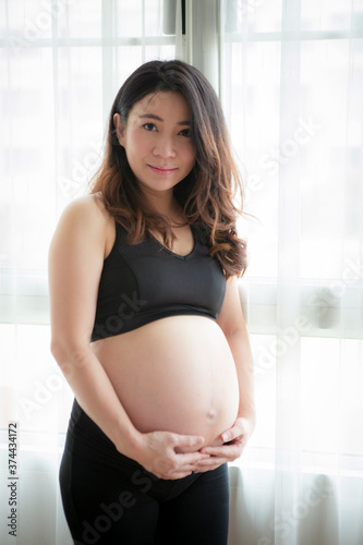 beautiful pregnant smiling face with happiness emotion Free Download beautiful pregnant smiling face with happiness emotion - GFXLoad