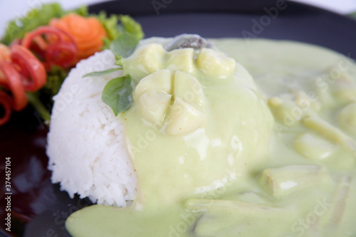 Green curry (Kaeng kheiyw hwan) with Thai food for steamed rice or rice noodles. Thai food very popular