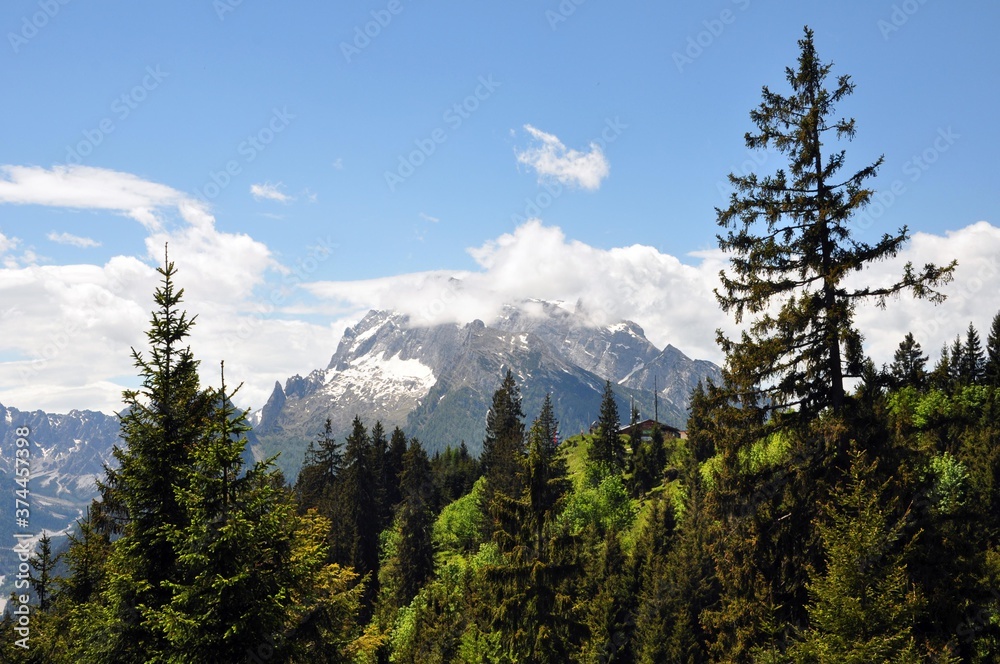 Obraz premium Unterwegs am Hochschwarzeck im Berchtesgadener Land