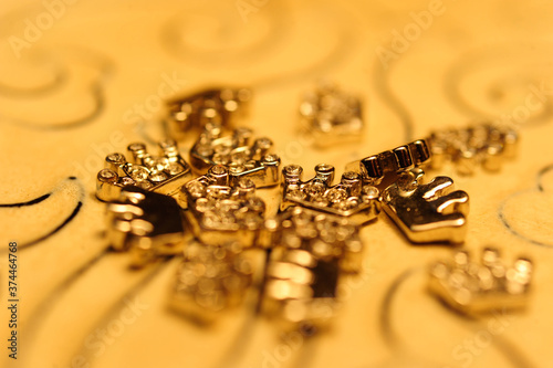 gold crowns